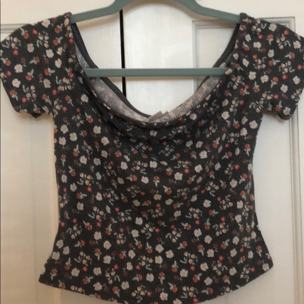 Off the Shoulder Floral Crop Top